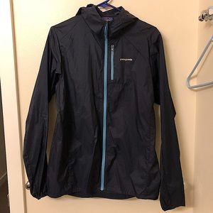 Patagonia Windbreaker - Men’s Medium